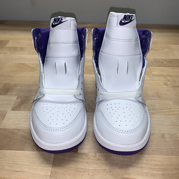 Kids Jordan 1 Retro High - Picture 3 of 8